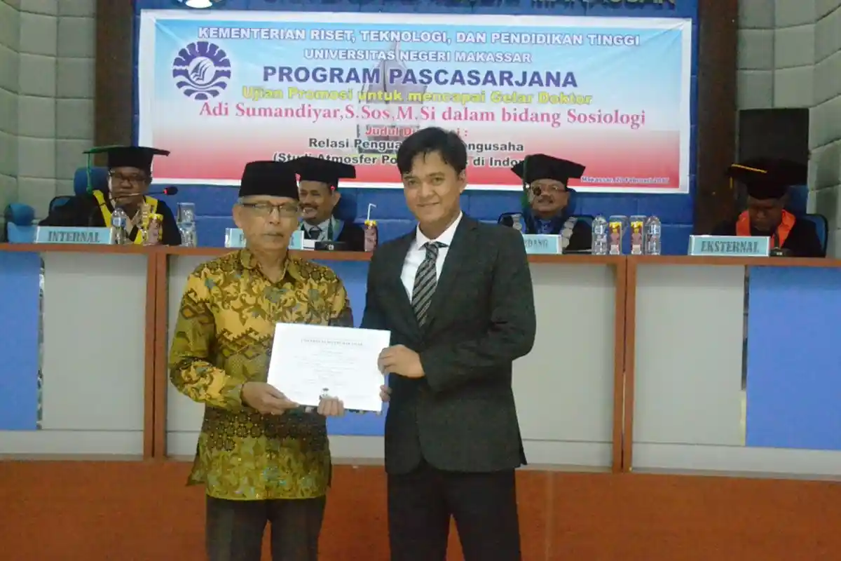 Adi Sumandiyar, Ketua Prodi Sosiologi Universitas Sawerigading Raih Doktor