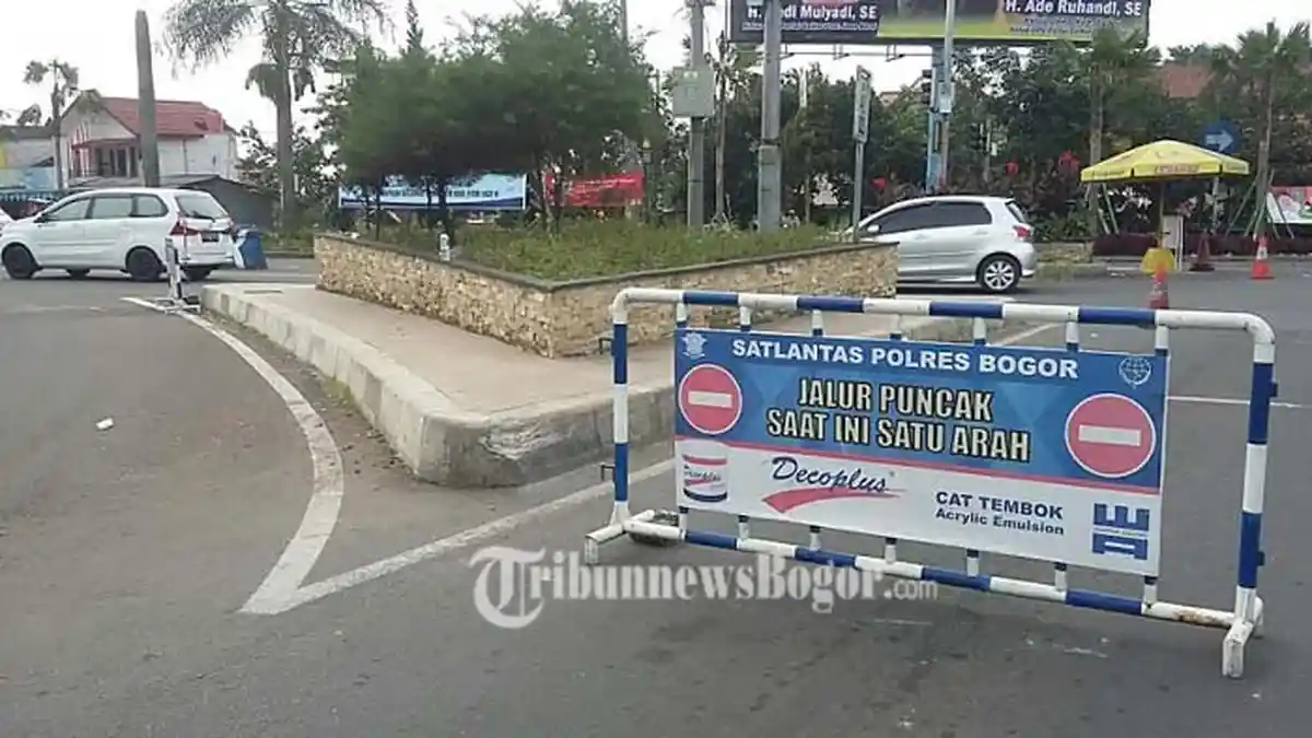 Jalur Puncak Bogor Diberlakukan Sistem Satu Arah Pagi Ini