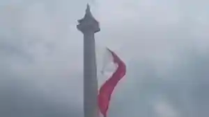 BENDERA-ROBEK-Bendera-merah-putih.jpg