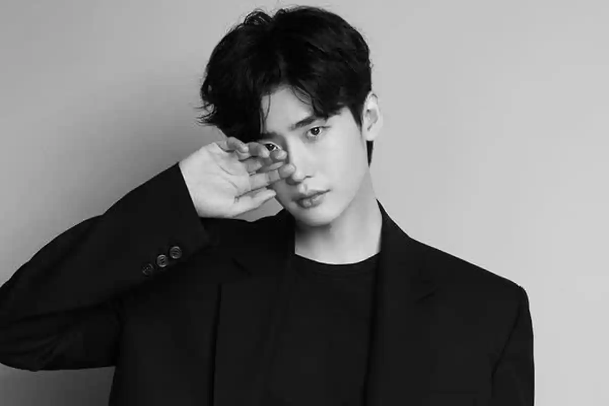 Lee Jong Suk Dideportasi saat Gelar Fans Meeting di Indonesia, Simak Pernyataan Pihak Imigrasi