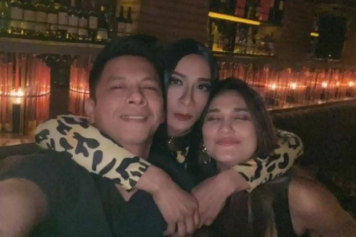 Luna Maya dan Ariel NOAH Foto Bersama Dalam Rangkulan Aming, 'Jodoh pasti bertemu'