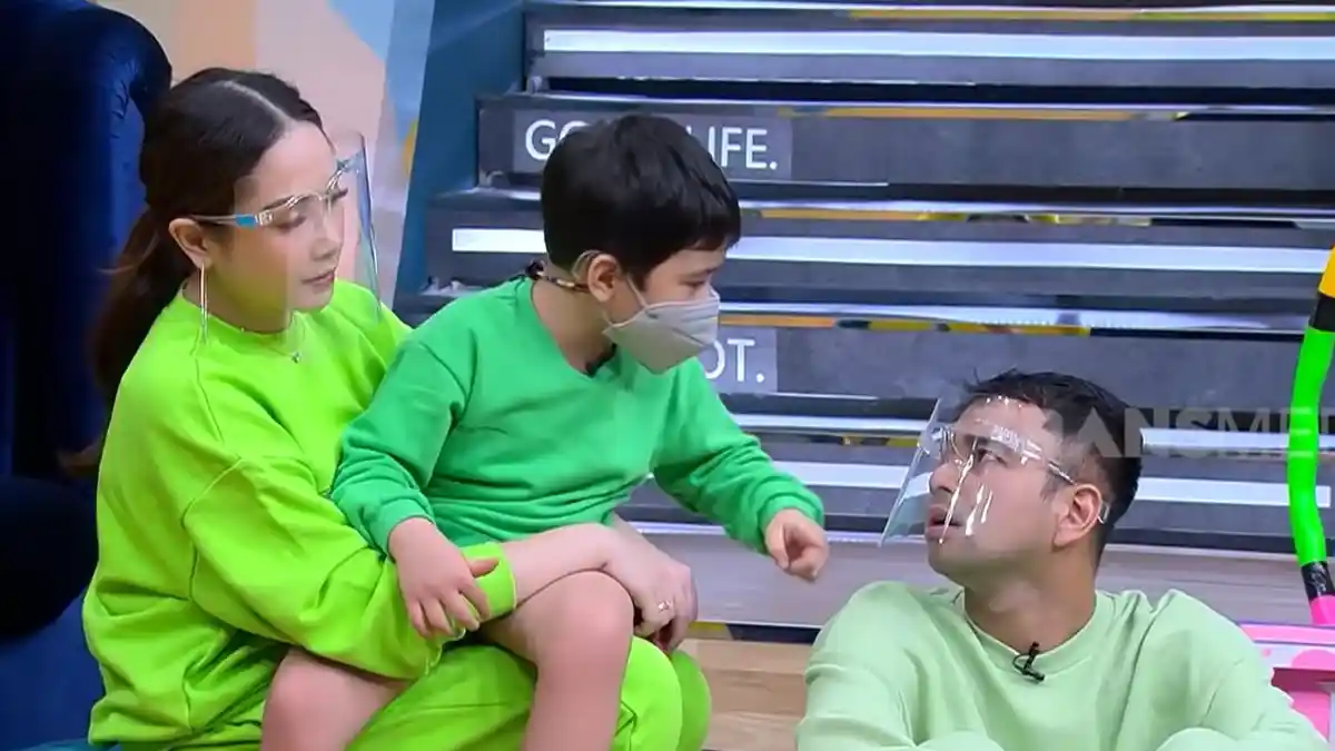 Punya Anak Cowok, Raffi Ahmad Ingin Wariskan Sikap Playboy ke Rafathar: 'Estafet Nak, Maju'