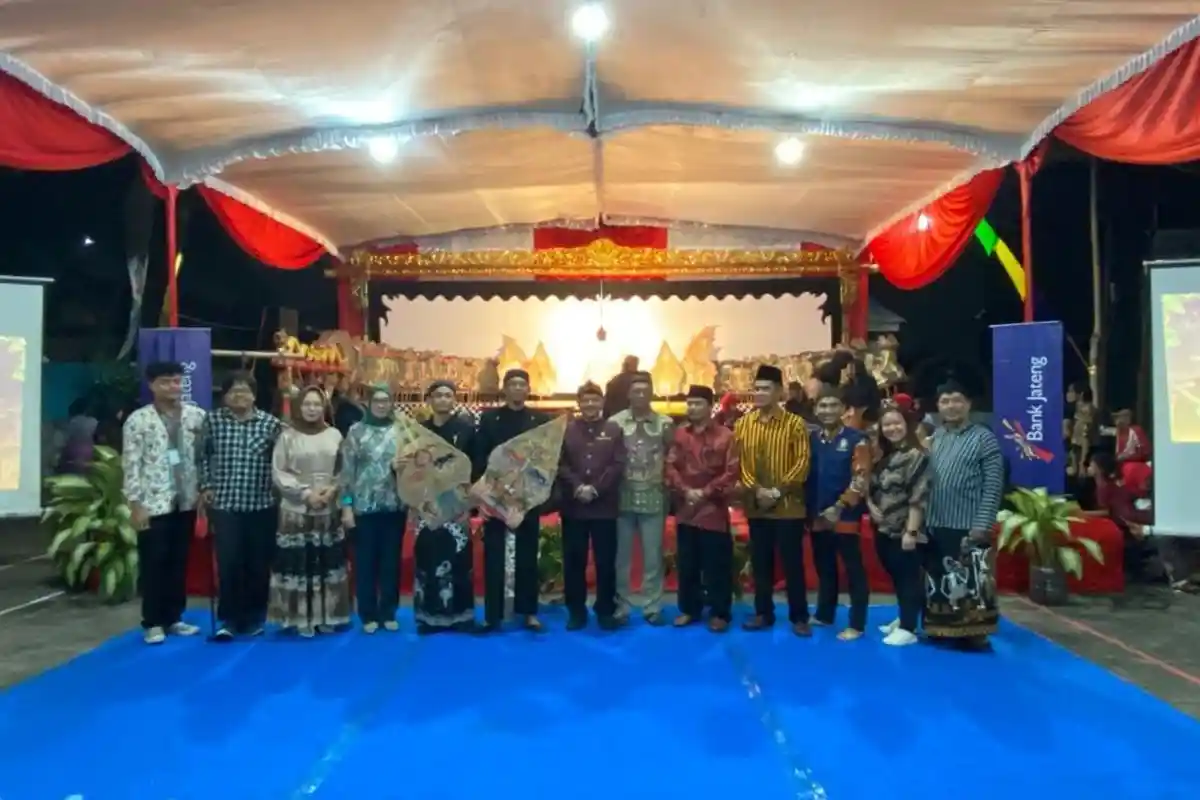 Gelar Tikar Sinergi IBDU dan KKN Tematik Undip dalam Pengembangan Seni di Padangsari