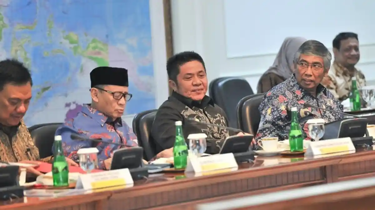 Herman Deru Segera Kumpulkan Bupati/Walikota Temukan Inovasi Industri  Daur Ulang Sampah