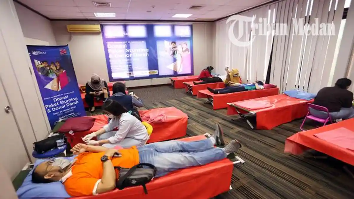 Berita Foto: Serahkan Paket Donasi kepada 203 Keluarga Stunting, XL Axiata Siap Jadi Bapak Asuh - 26102022_DONOR-DARAH_ABDAN-SYAKURO-1.jpg