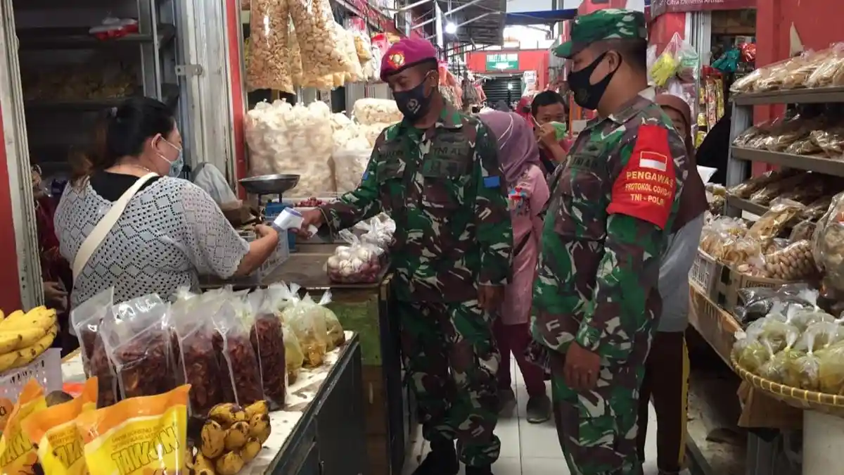 Cegah Covid 19, Satgas Rutin Patroli Prokes di Pasar Tradisional