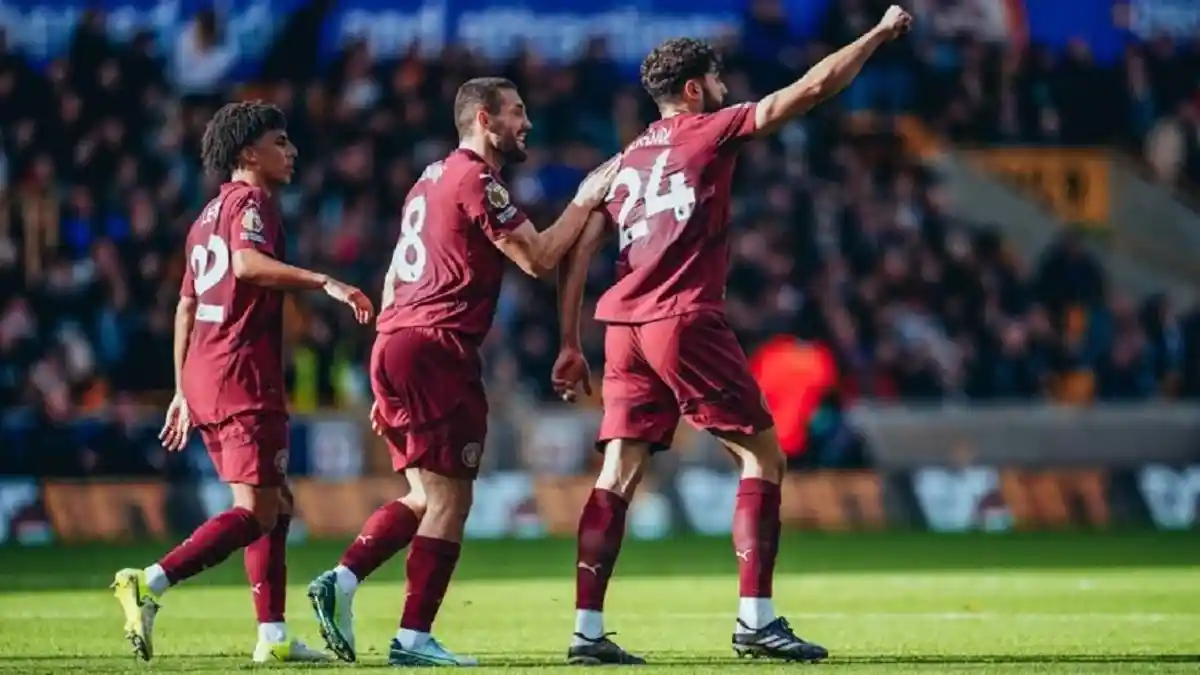Hasil Liga Inggris, Ketika Bek-bek Manchester City Ajarkan Striker Cara ...