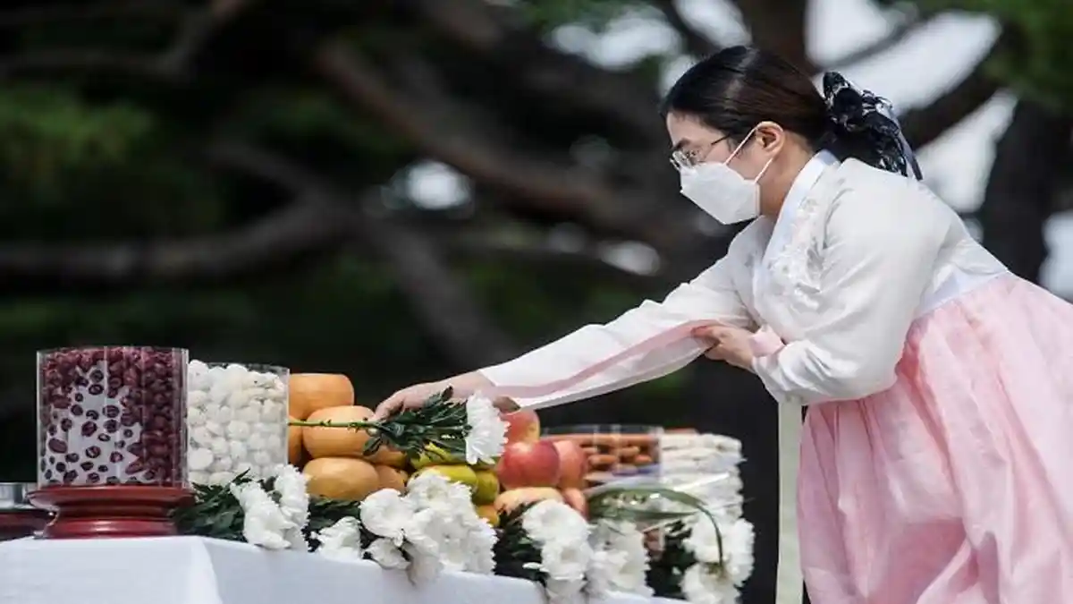Apa Itu Chuseok? Tradisi Tiap Tahun Korea Selatan yang Dirayakan BTS Hari Ini