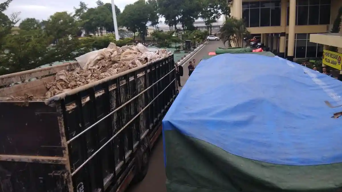 DLH Kabupaten Sukabumi Tidak Miliki Data Sampah B3, Kadis Lingkungan Hidup Sebut Ini Alasannya