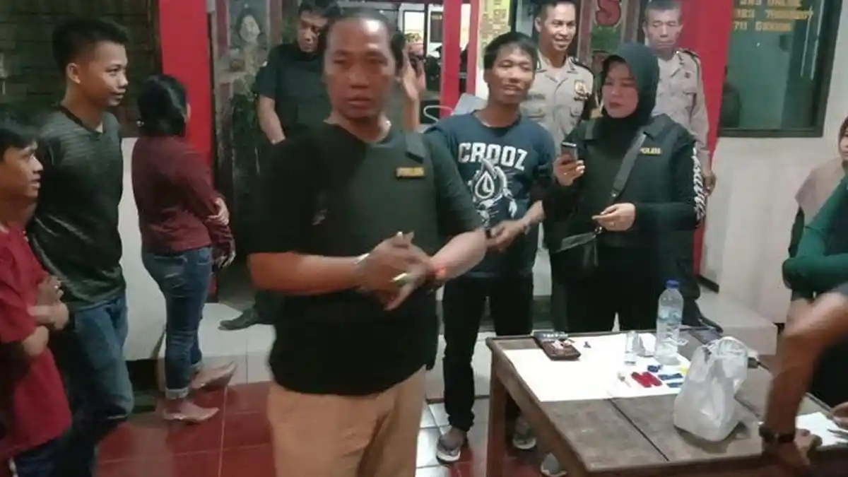 Diduga Berbuat Mesum di Kamar Kos, 10 Pasangan di Luar Nikah Diamankan di Palembang
