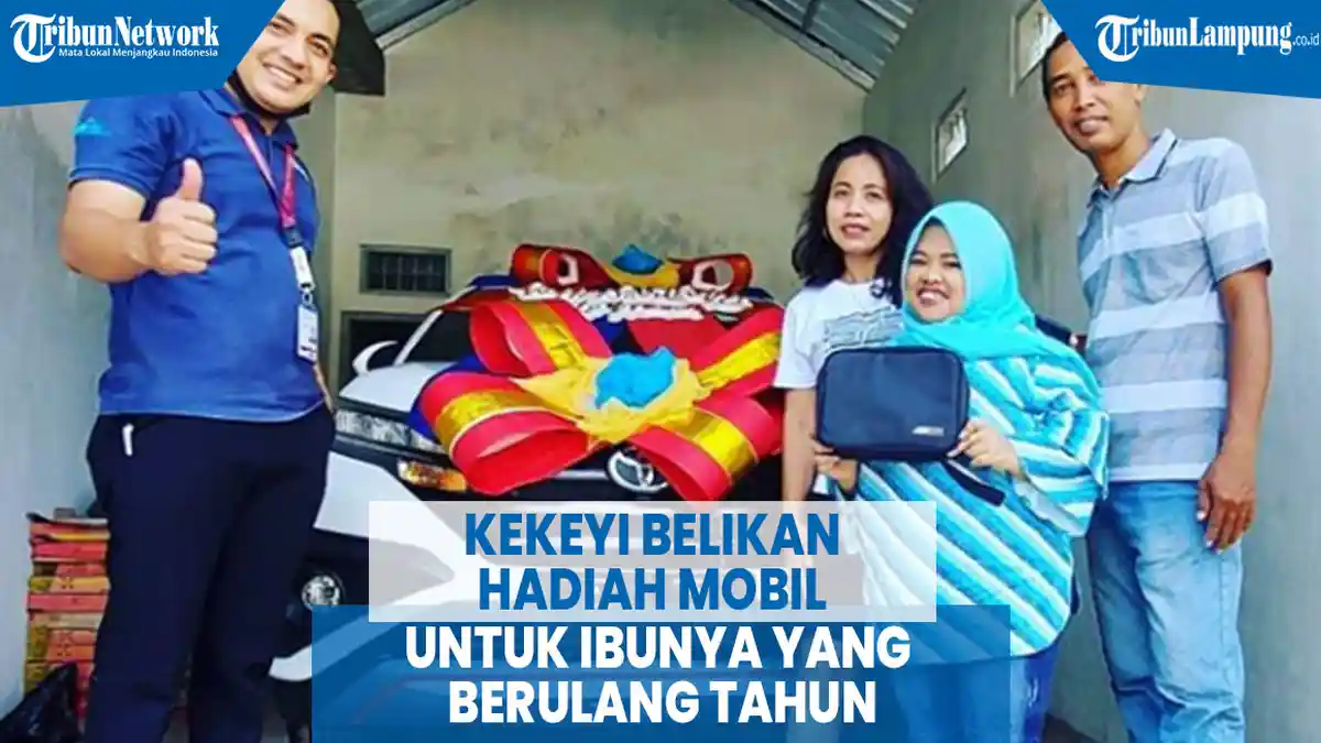 VIDEO Kekeyi Belikan Hadiah Mobil untuk Ibunya yang Berulang Tahun