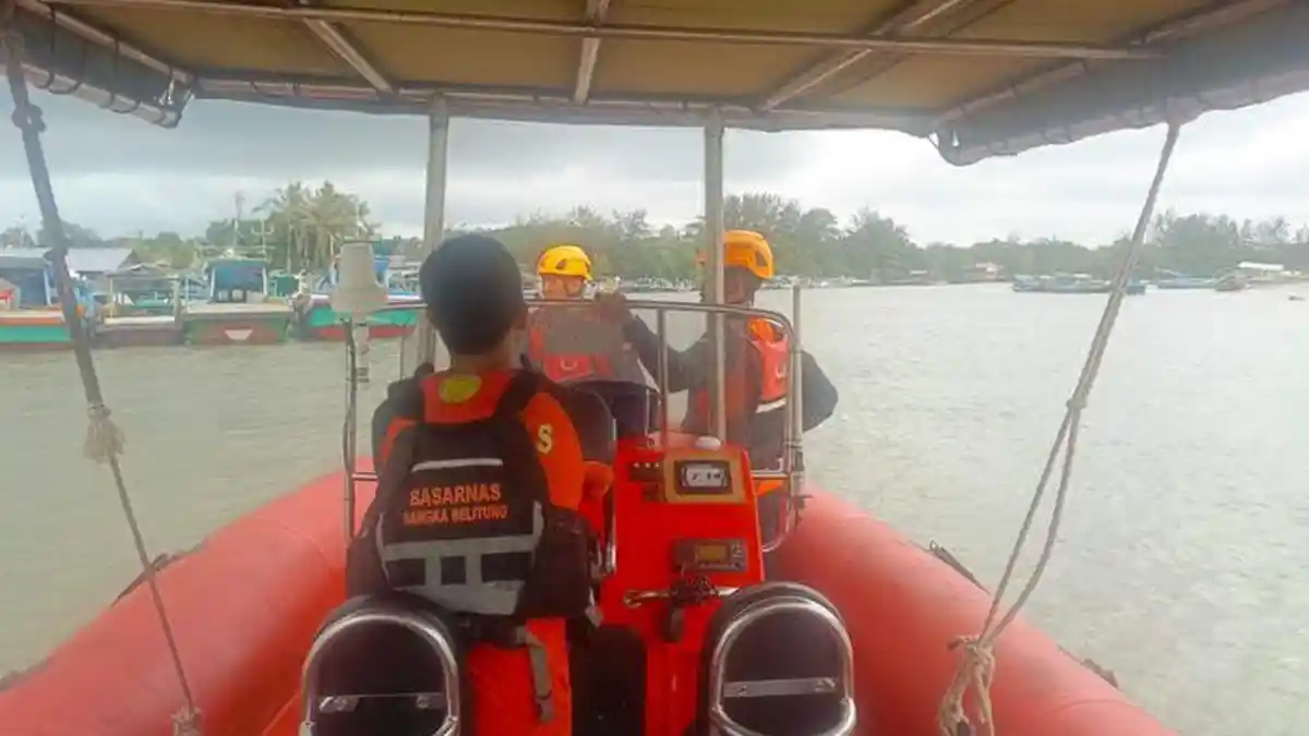 Hari Kedua Pencarian Meme Korban Terseret Arus Pantai Menara Belitung Timur Terkendala Cuaca Buruk
