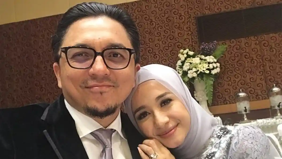 Mantan Laudya Cynthia Bella Engku Emran Tunangan dengan Artis Cantik
