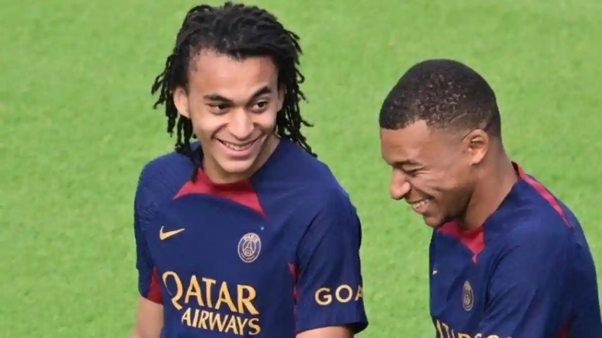 Malam Spesial Mbappe Bersaudara, Kylian Cetak 2 Gol dan Adiknya Lakukan Debut di PSG