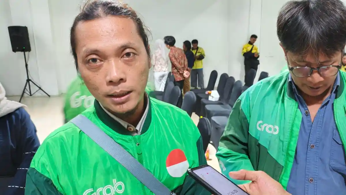 Driver Ojol Akui Ada Penurunan Argo Layanan Usai Kebijakan Potongan Komisi 8 Persen Diterapkan - Tribunnews.com