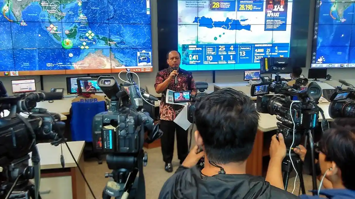 BNPB : Puluhan Ribu Orang Mengungsi Akibat Dampak Siklon Tropis Cempaka