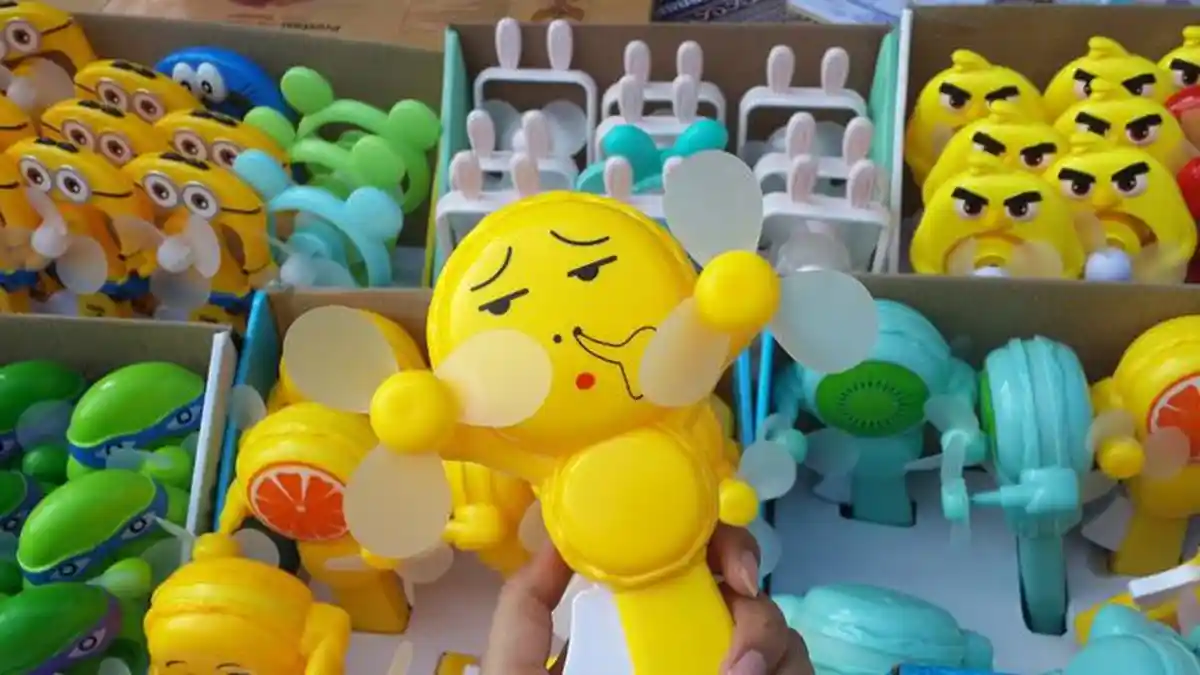 Lebaran Jadi Beda, Yuk Beri Anak-anak Sederet Kado Menarik Berikut, Gantinya THR Uang!