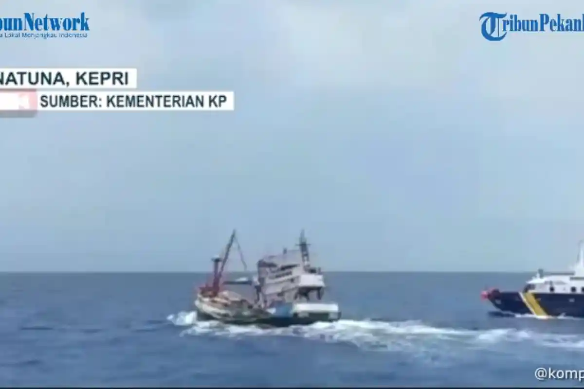 Kapal Perang China Pergi Dari Natuna, Penjaga Vietnam Pun Datang
