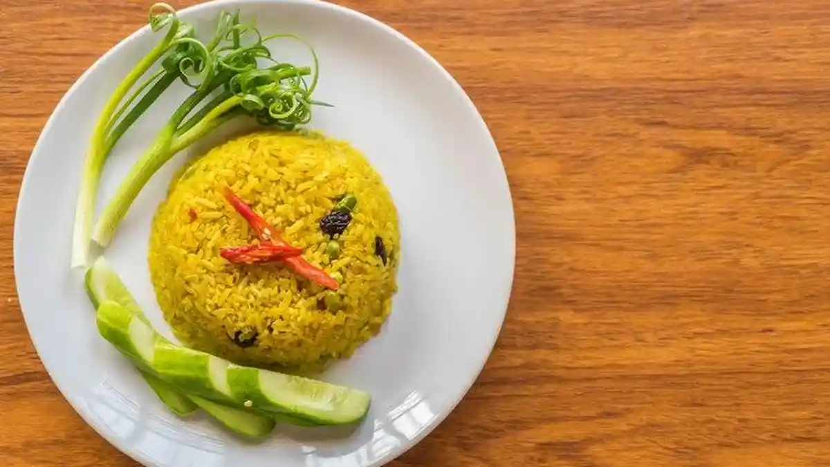Cara Membuat Nasi Kuning Sederhana di Rice Cooker, Hasilnya Pulen dan Gurih