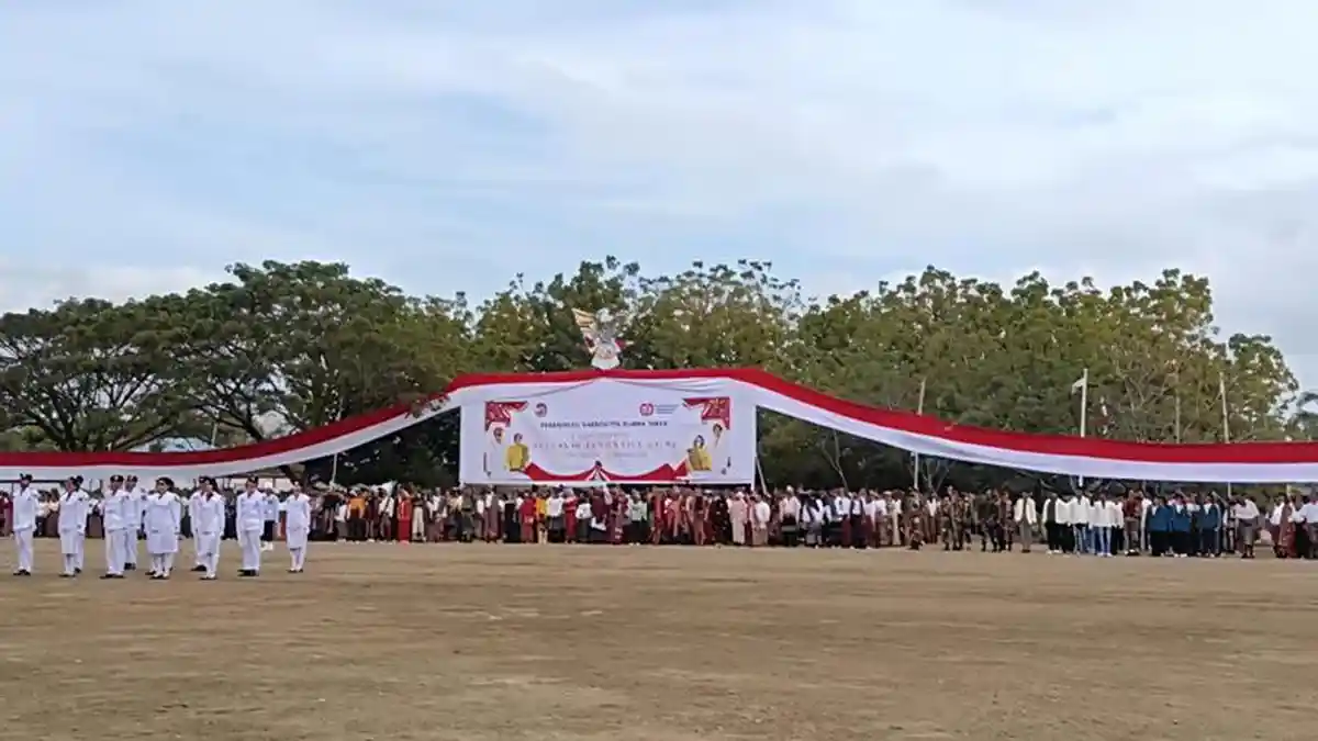 Bendera 340 Meter dan Burung Garuda Hiasi Upacara HUT ke-80 RI di Sumba Timur