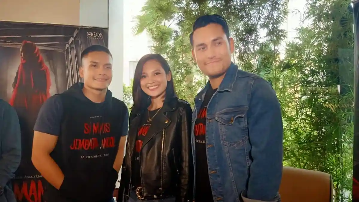 Indah Permatasari Panik Ditanya Hubungannya dengan Ari Kriting