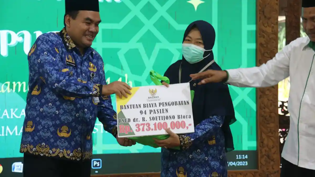 Jelang Lebaran, Penyuluh Agama Hingga Pasien Kurang Mampu di Blora Dikucuri Santunan