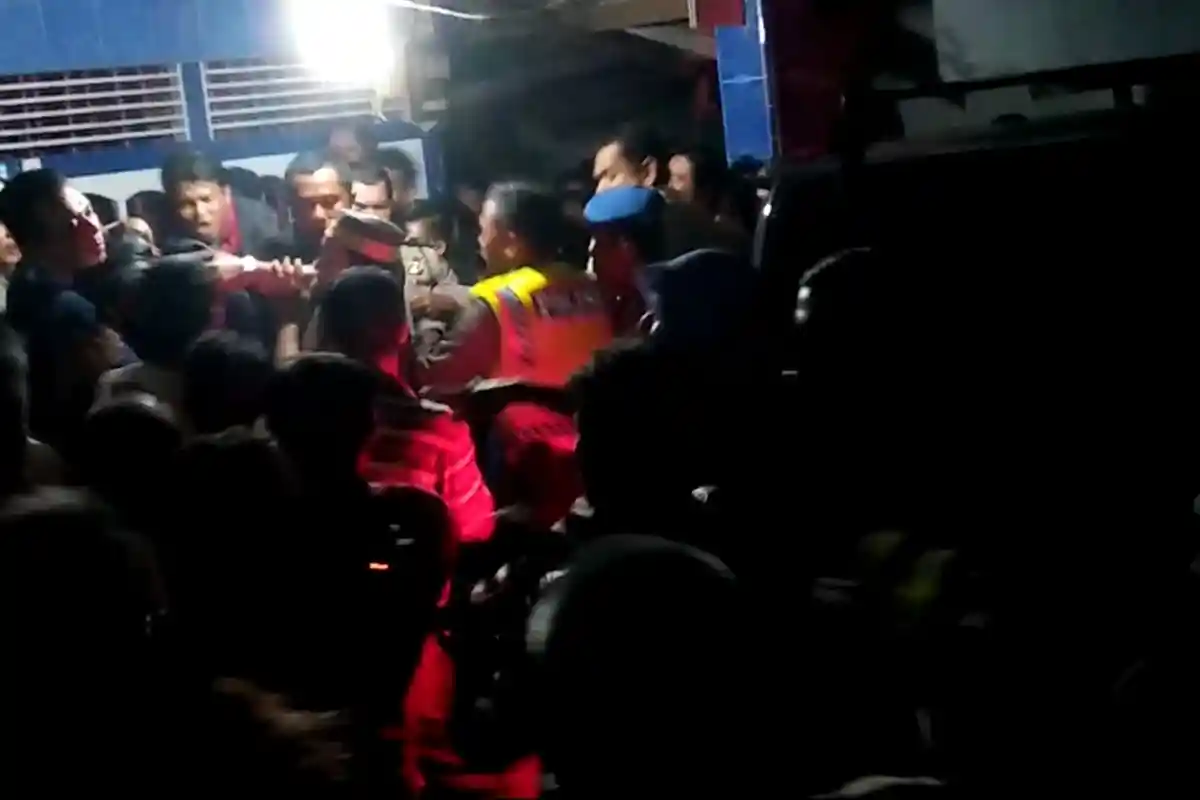 BREAKING NEWS: Polisi Amankan Kediaman Pj Kepala Desa Mempawah Hilir