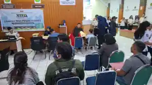 Situasi-pelayanan-pengurusan-paspor-kolektif-yang-digelar-Kantor-Imigrasi-Kelas-II-Non-TPI-Palopo.jpg