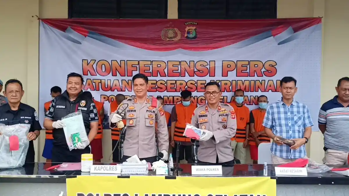 Breaking News Polres Lampung Selatan Ungkap Kasus C3 Hingga Pengoplosan Pupuk