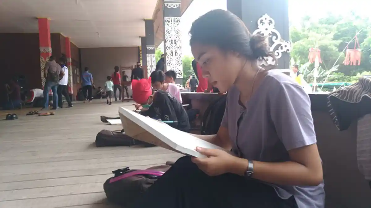 Cerita Jasela Pertama Kali Melukis Perisai di Acara Naik Dango