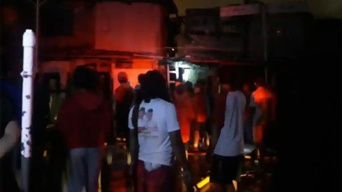 Kebakaran Terjadi di Permukiman Padat Penduduk Jakarta Selatan, Diduga Api Berasal dari Lilin