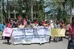 20231206_aksi-demo-terkait-persekusi-mahasiswa-papua-di-NTT.jpg