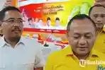 Ketua-DPD-Golkar-Jatim-Sarmuji-memberikan-penjelasan.jpg