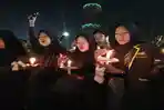 Nyalakan Lilin dan Gelar Doa Bersama atas Tewasnya 3 Mahasiswa asal Kediri dan Jakarta