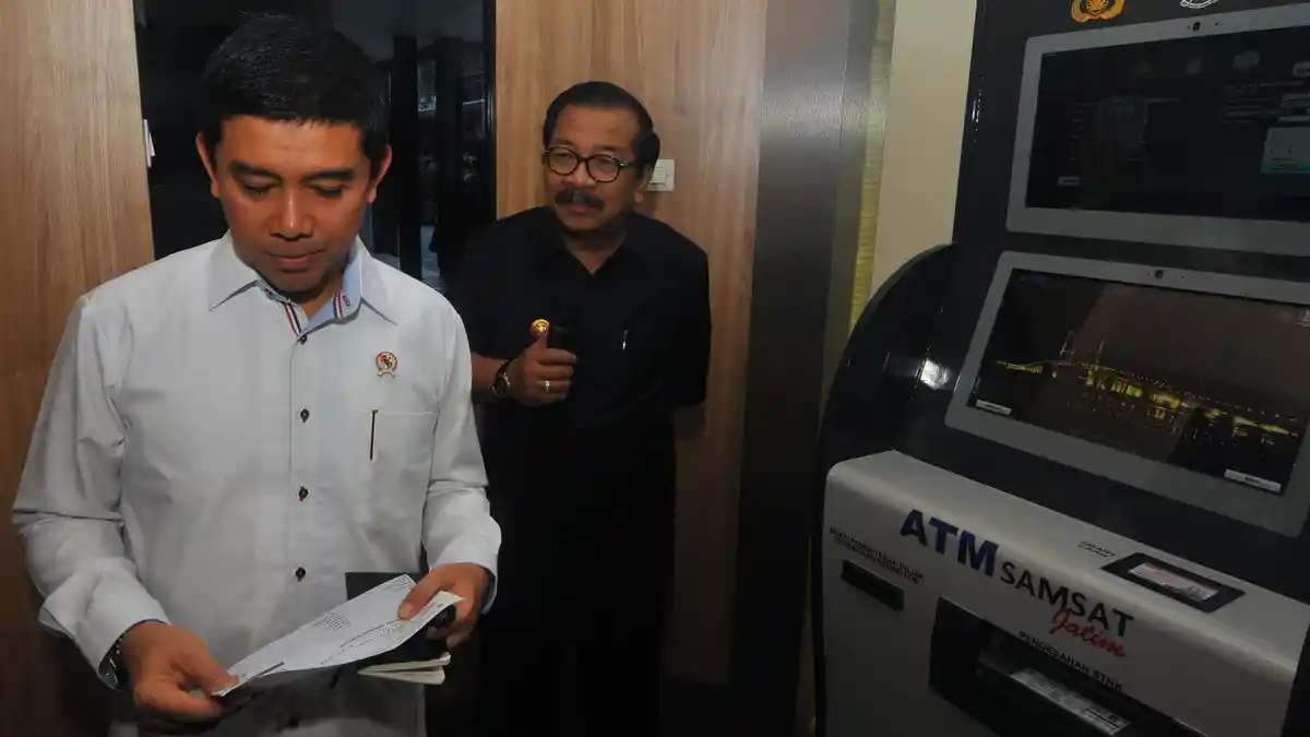 Menteri PAN Dan Reformasi Birkorasi Sindir Penyalaan AC Di Graha Kepri