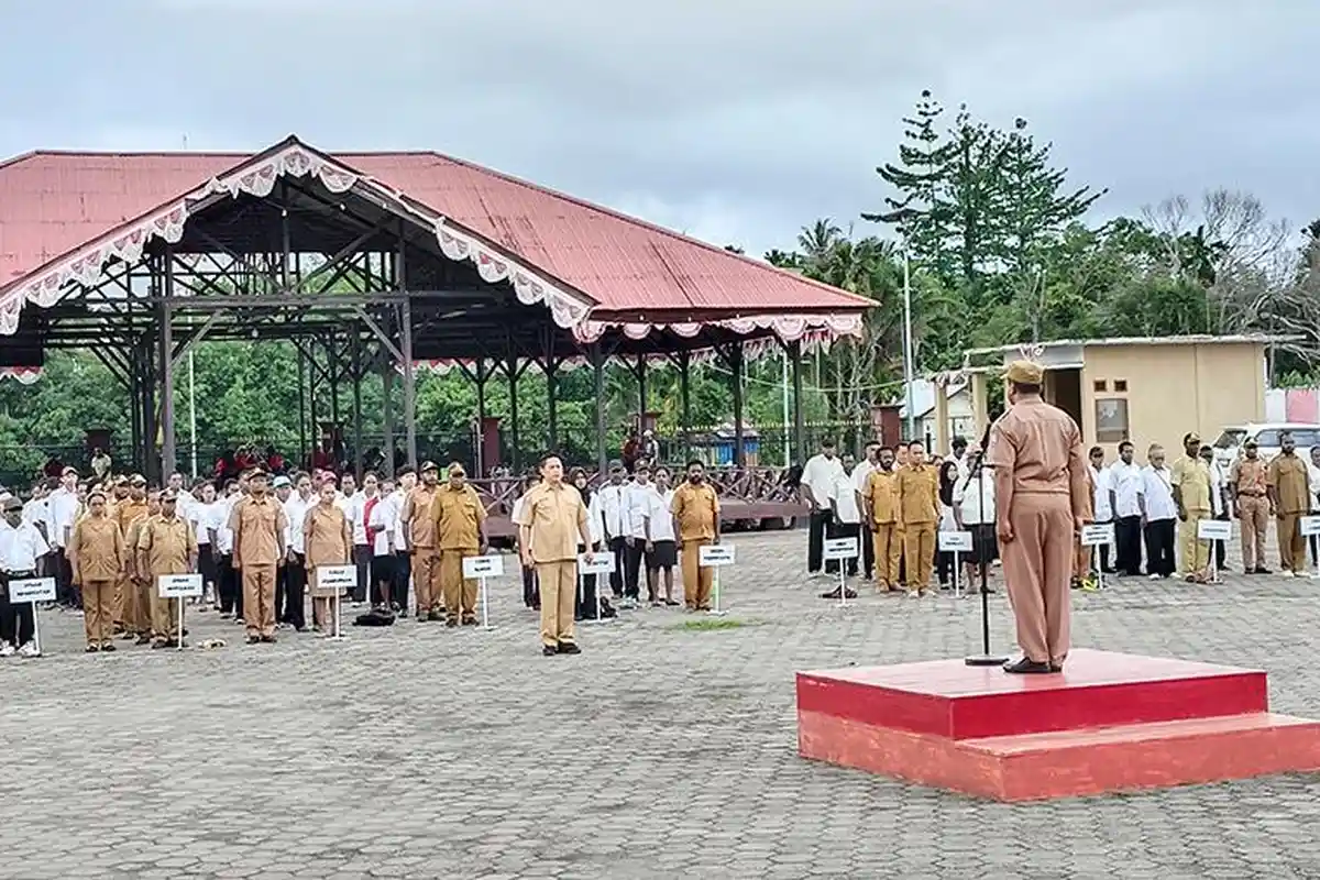 Menjelang HUT RI, OPD di Mansel Papua Barat Diminta Percantik Lingkungan Kantor