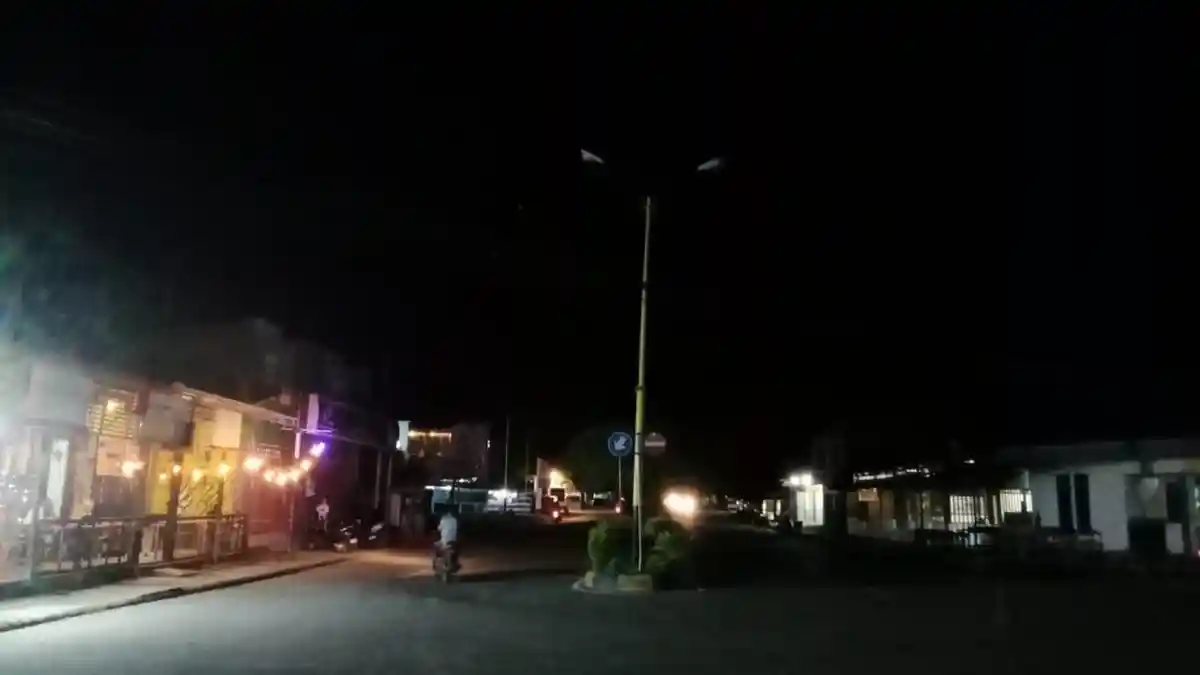 Bula Kota Gelap: Lampu Penerang Jalan Nyaris Rusak Semua