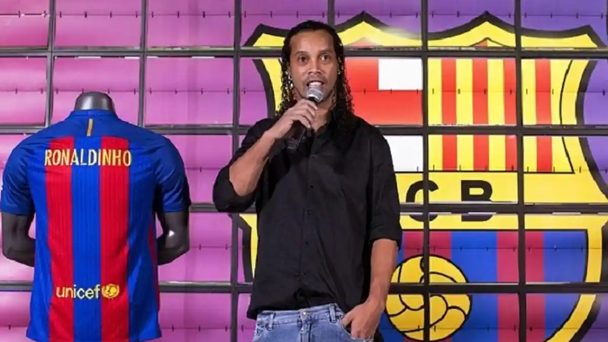 Manajer Persib Bandung Mengaku Bidik Ronaldinho
