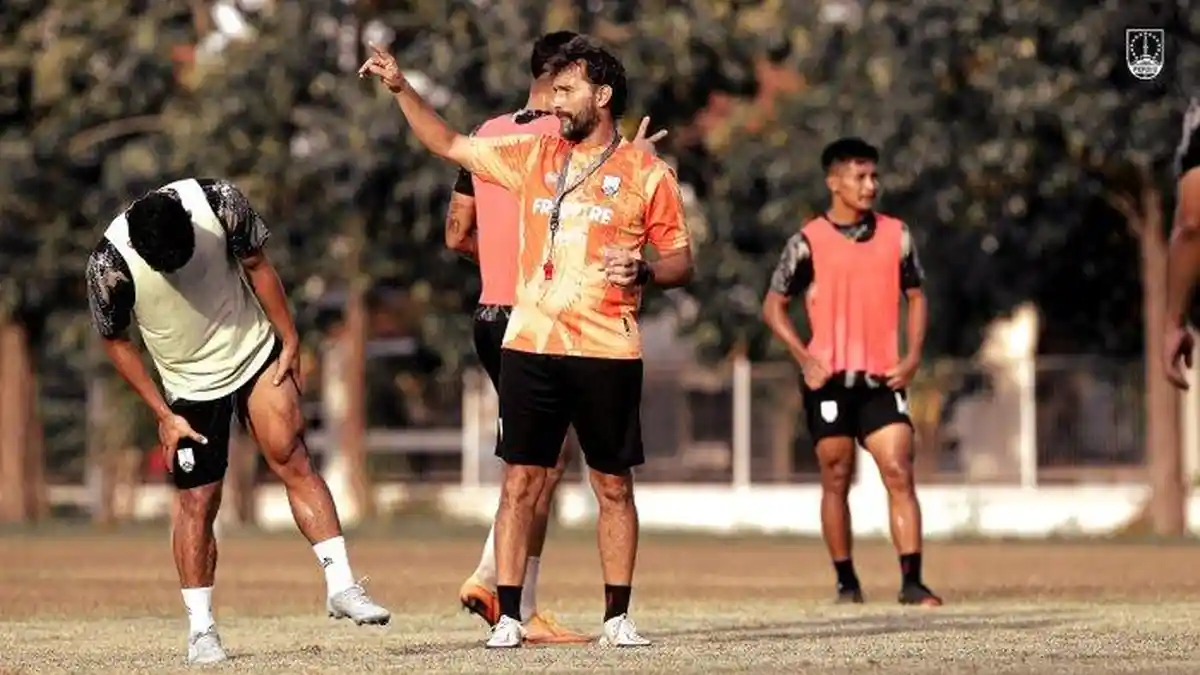 Persis Solo Belum di Level yang Diinginkan, Leonardo Medina: Tapi Kita Berkembang