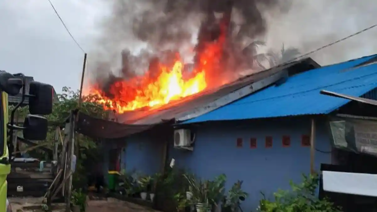 Kebakaran di Manggar Balikpapan, Satu Rumah Terbakar Berdampak Bagi 4 KK