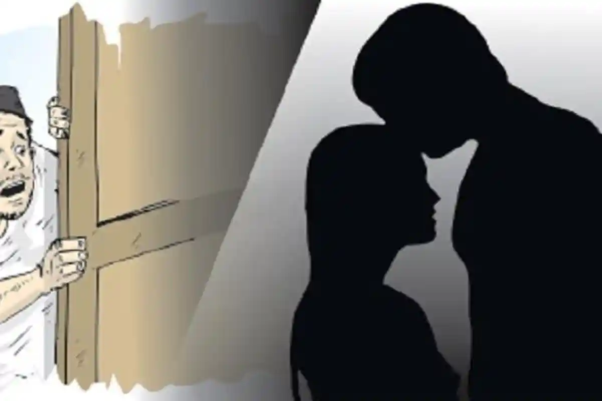 Mesum di Toilet Mesjid, Ini Sanksi bagi  2 Orang Siswi SMP  dan Pasangannya yang Kepergok Warga