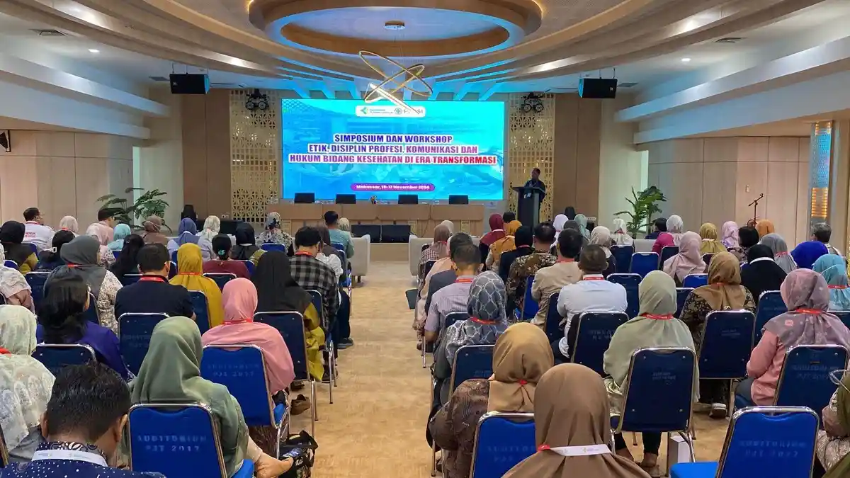 Simposium di RSWS Makassar Bahas Etik, Disiplin, Komunikasi dan Hukum Bidang Kesehatan