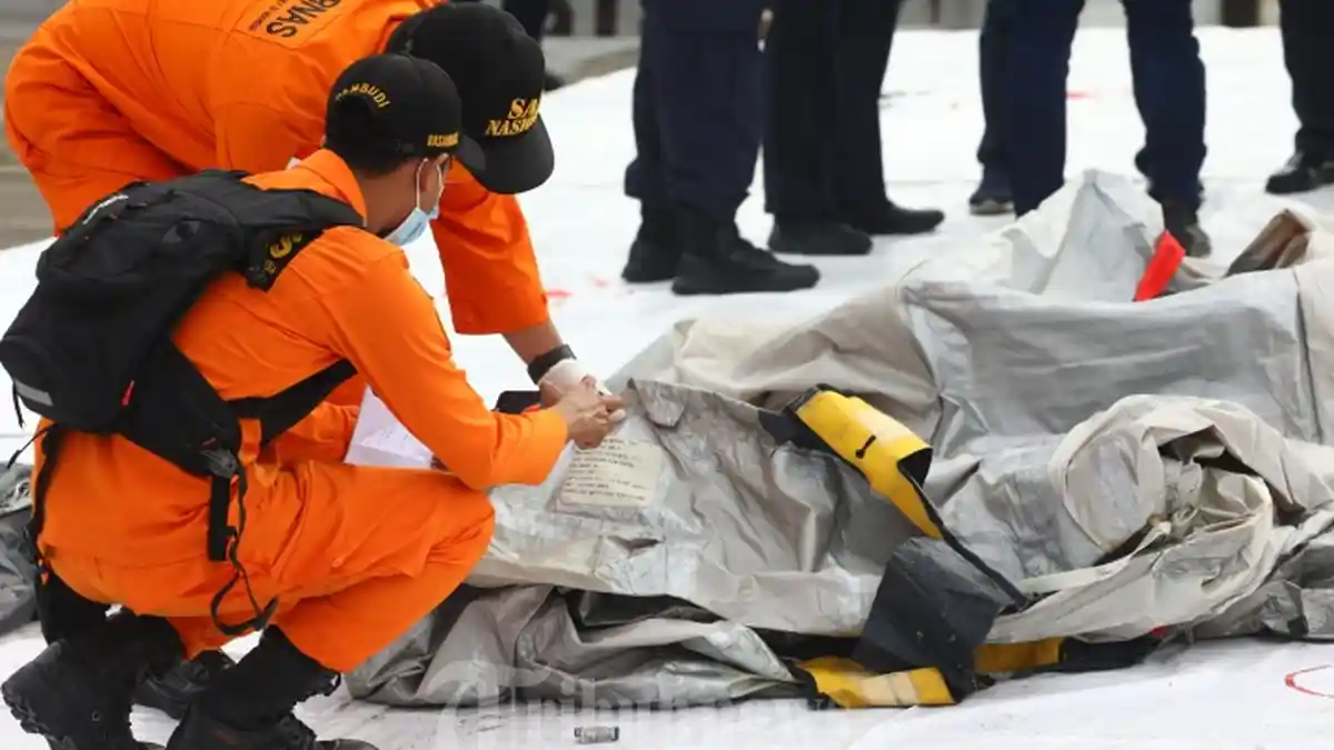 TANGIS Ayu Pecah, 5 Keluarganya Jadi Korban Jatuhnya Pesawat Sriwijaya Air SJ 182: Sudah Qadar Allah