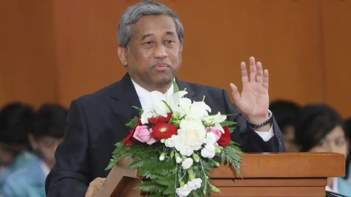 Mendikbud: Kuliah Dibatasi Gara-gara Antrean Membludak