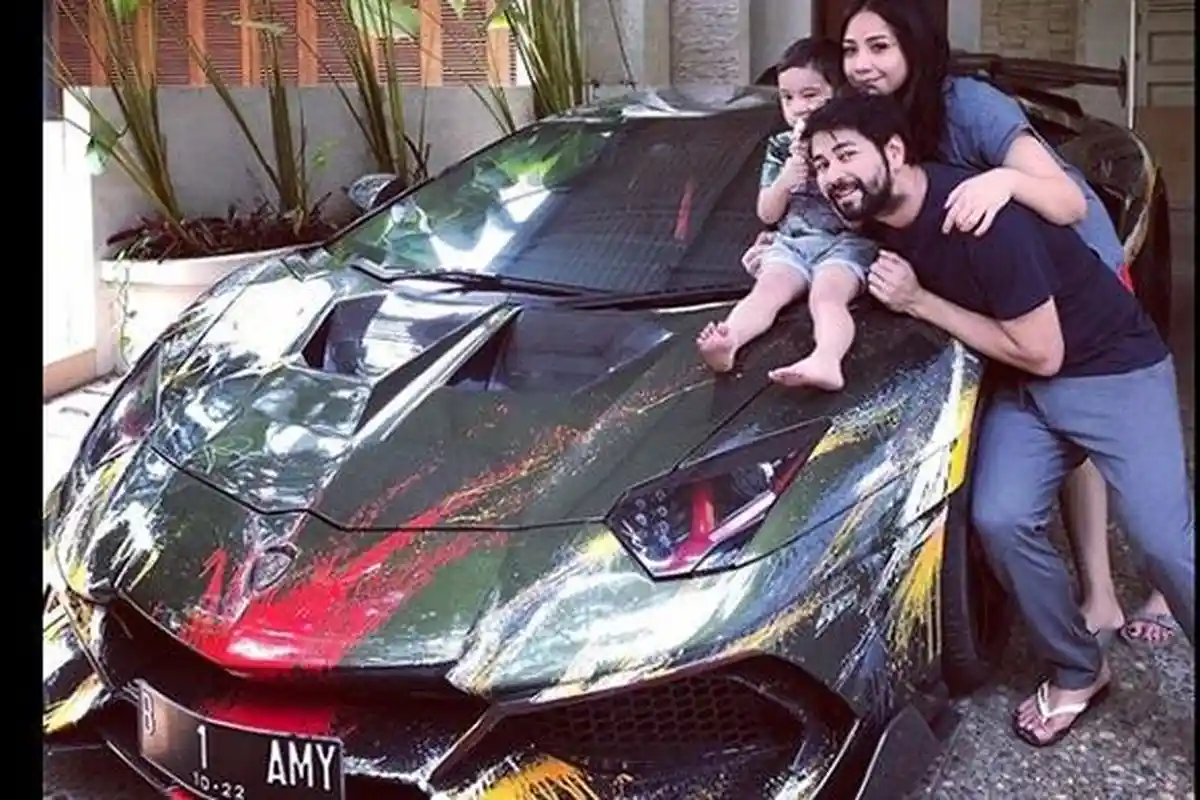Rafathar Bereaksi Mengejutkan Saat Dengar Papanya  Raffi Ahmad Sama Cewek Lain di Singapura