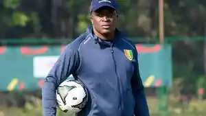 Kaba-Diawara-Pelatih-Guinea.jpg