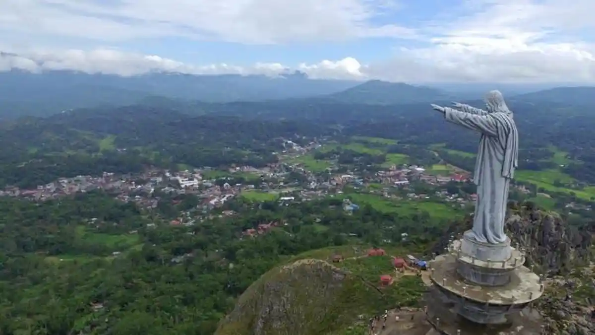 Objek Wisata Buntu Burake Jadi Destinasi Favorit Wisatawan Saat Libur Natal 2022