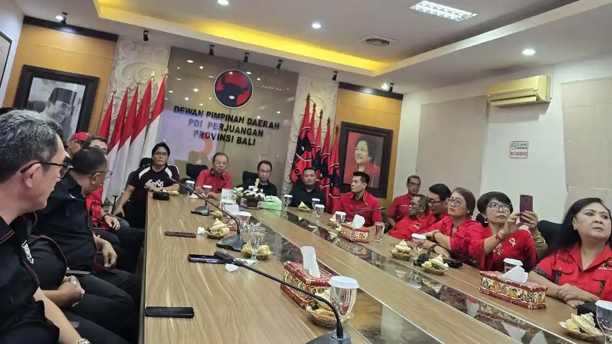 Prananda Prabowo Keliling DPC dan DPD PDIP di Bali, Jaya Negara ...