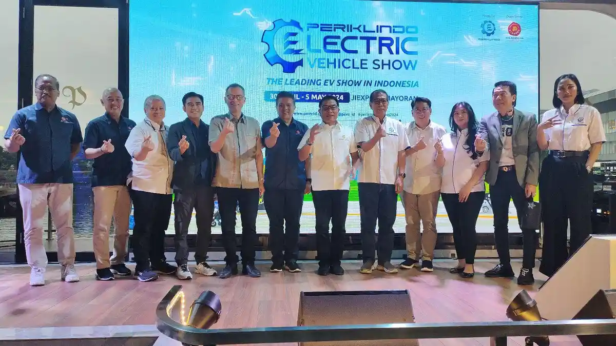 6 Hari Pameran Kendaraan Listrik, PEVS 2024 Bidik Transaksi Rp400 Miliar