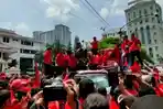 Bobby-Nasution-JUmpai-Pemuda-Batak-Bersatu.jpg